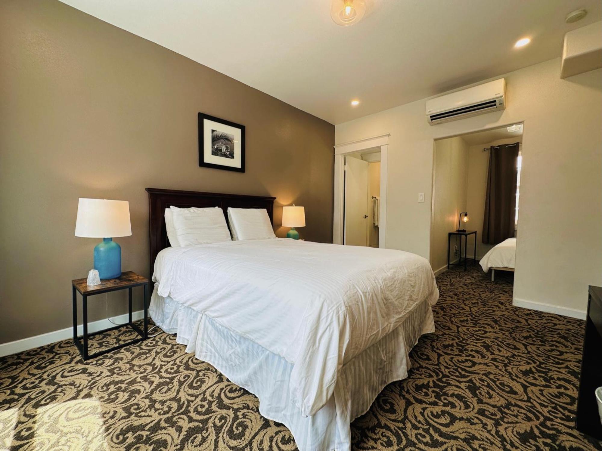 The Edgewater Hotel Авалон Екстериор снимка
